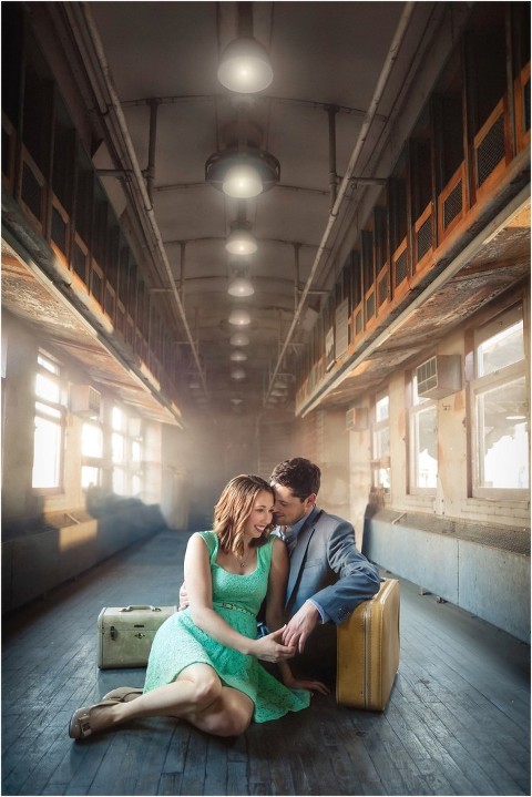 knoxville train engagement photo